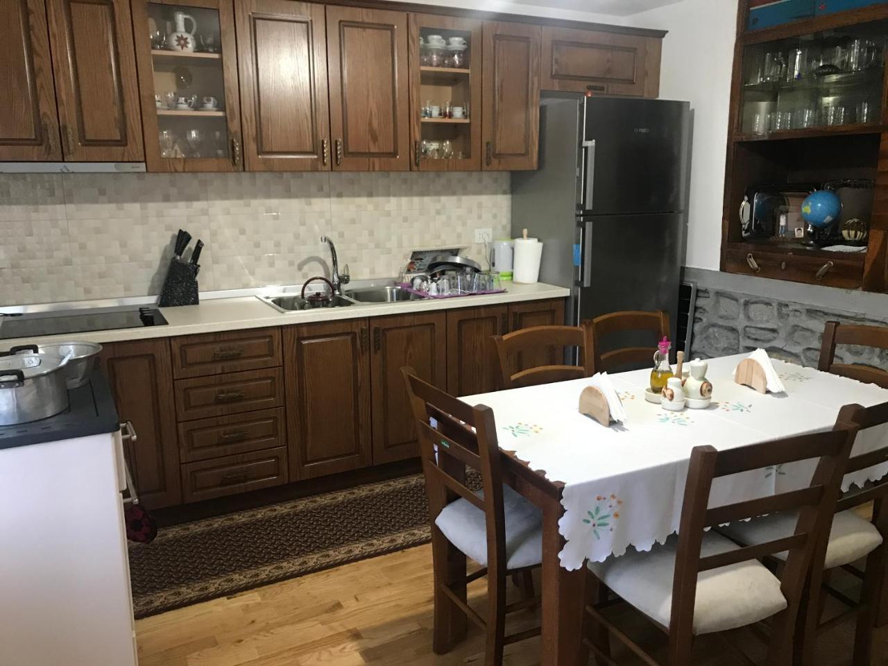 Guest House Sabriu Rabdisht Zewnętrze zdjęcie